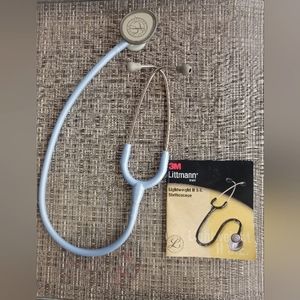 Littmann Lightweight stethescope